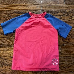 Gapkids rash guard, 4T. Excellent condition (blue and red)